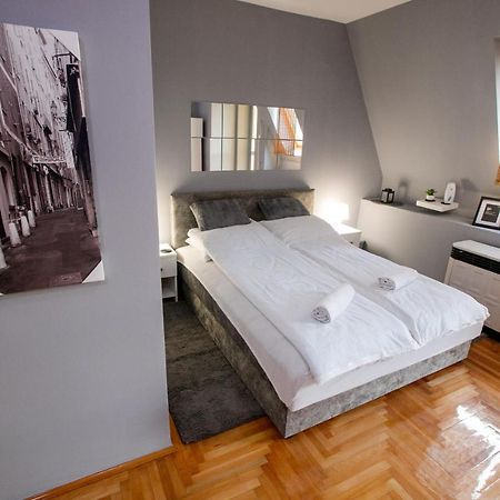 369 Apartments 수보티차 외부 사진