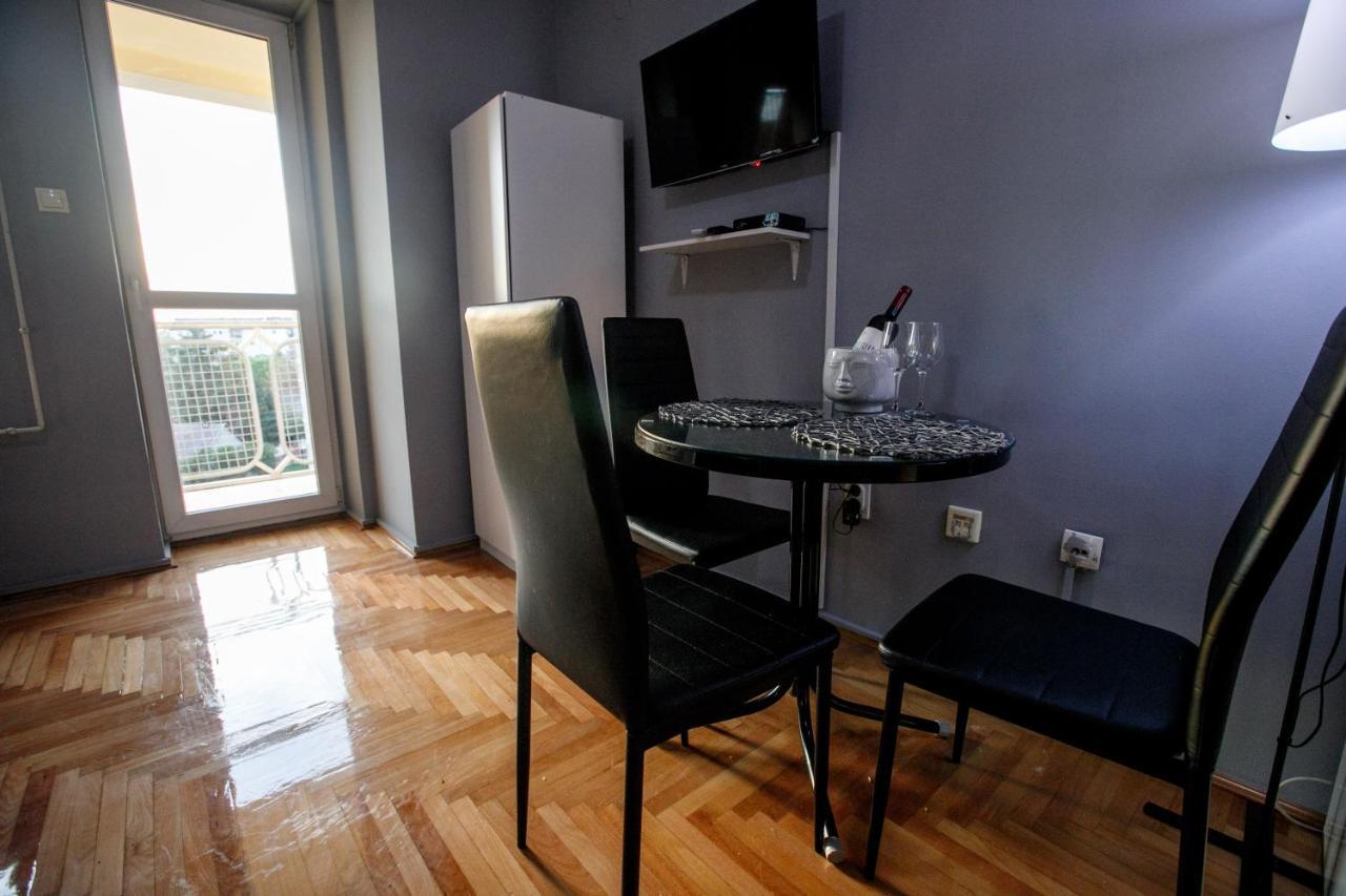369 Apartments 수보티차 외부 사진